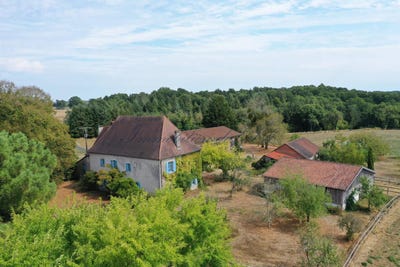 /international/fr/saint-jory-las-bloux-aquitaine-310105690317/