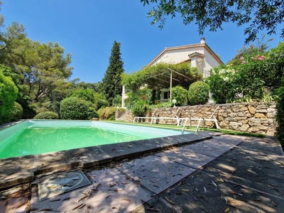 /international/fr/draguignan-provence-alpes-cote-d-azur-310108995332/