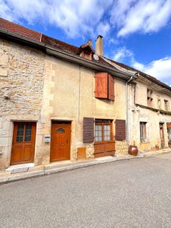 /international/fr/arlay-franche-comte-310106593403/