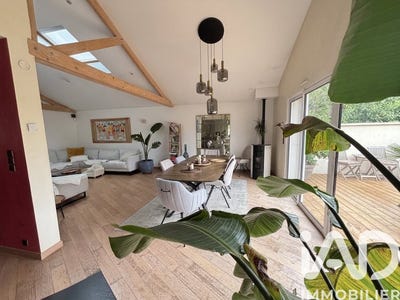 /international/fr/angers-pays-de-la-loire-310108791316/