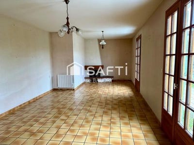 /international/fr/fontenay-le-comte-pays-de-la-loire-310108530596/
