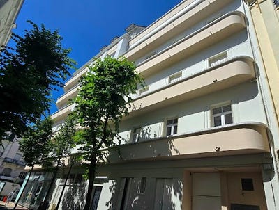 /international/fr/vichy-auvergne-310100932817/
