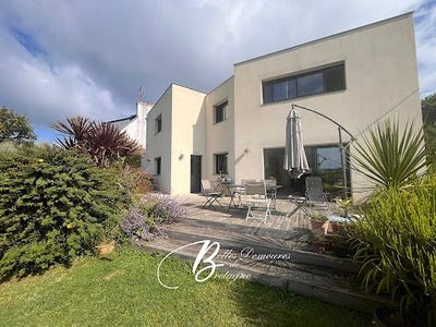 /international/fr/crozon-brittany-310094804276/