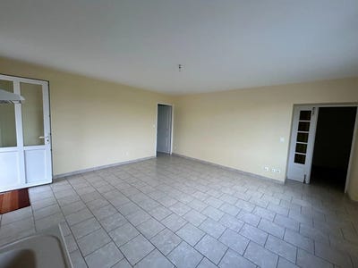 /international/fr/brie-sous-archiac-charente-310108926317/