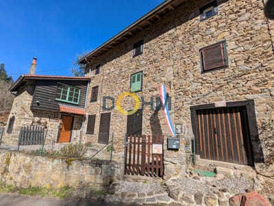 /international/fr/ambert-auvergne-310104597380/