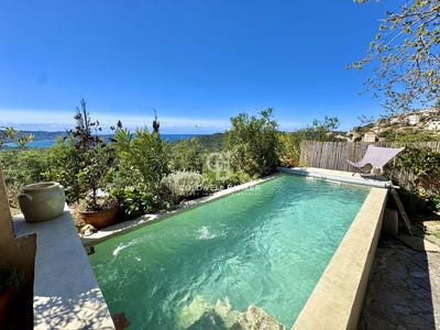 /international/fr/lumio-corsica-310106999659/
