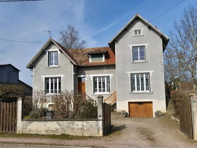 /international/fr/saligny-sur-roudon-auvergne-310105266413/