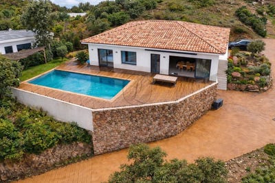 /international/fr/porto-vecchio-sainte-lucie-de-porto-vecchio-corsica-310106133996/