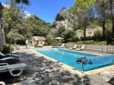 /international/fr/moureze-midi-pyrenees-310107639945/