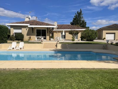 /international/fr/eauze-midi-pyrenees-310119673147/