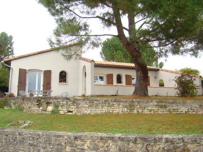 /international/fr/saint-maurice-la-clouere-charente-120095054983/