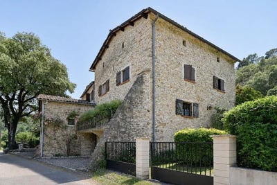 /international/fr/saint-florent-sur-auzonnet-languedoc-roussillon-310108596140/
