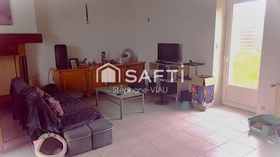 /international/fr/saint-pierre-des-echaubrognes-charente-310106545841/
