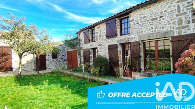 /international/fr/marsais-sainte-radegonde-pays-de-la-loire-310103610309/