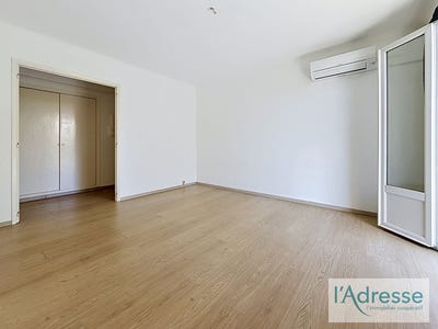/international/fr/ajaccio-corsica-310108419953/