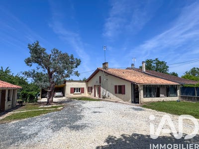 /international/fr/le-fouilloux-charente-310108319448/
