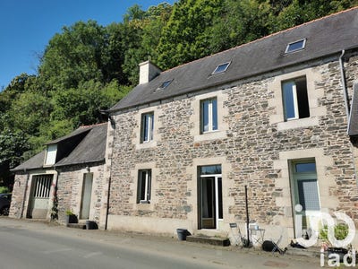 /international/fr/ploezal-brittany-310100667676/