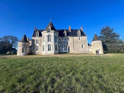 /international/fr/chateau-la-valliere-centre-val-de-loire-310109742121/