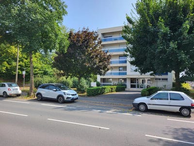 /international/fr/cholet-pays-de-la-loire-310099616879/