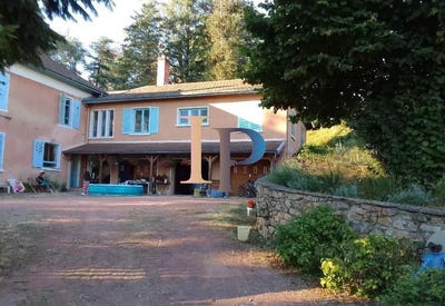/international/fr/la-gresle-centre-val-de-loire-310098877891/