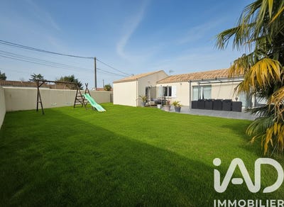 /international/fr/saint-just-luzac-charente-310106576126/