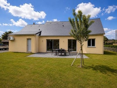 /international/fr/connerre-pays-de-la-loire-310108869376/