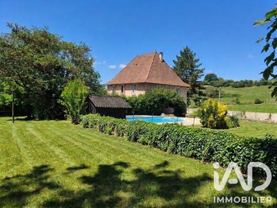 /international/fr/la-batie-montgascon-rhone-310109015043/
