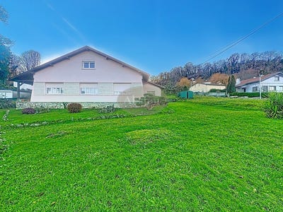 /international/fr/lourdes-midi-pyrenees-310106337138/