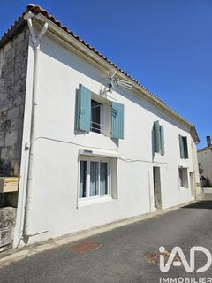 /international/fr/saint-bonnet-sur-gironde-charente-310108047835/