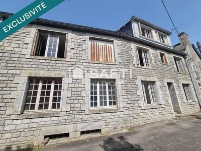 /international/fr/la-trinite-porhoet-brittany-310109205071/?lang=th