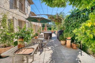 /international/fr/valbonne-provence-alpes-cote-d-azur-310109228215/