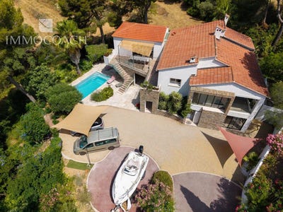 /international/fr/carqueiranne-provence-alpes-cote-d-azur-310100739086/