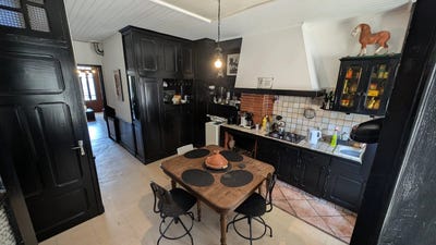 /international/fr/pezens-languedoc-roussillon-310108314517/