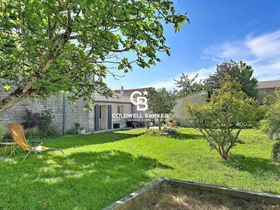 /international/fr/courcon-charente-310106243641/