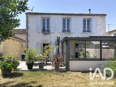 /international/fr/surgeres-charente-310109045561/?lang=fr