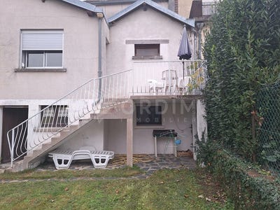 /international/fr/saint-sauveur-en-puisaye-burgundy-310109224875/
