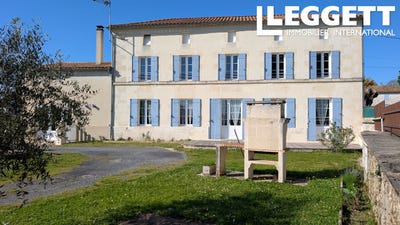 /international/fr/montguyon-charente-310106745204/