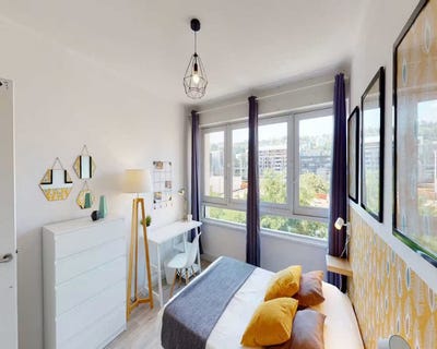 /international/fr/cours-charlemagne-lyon-rhone-310109174884/