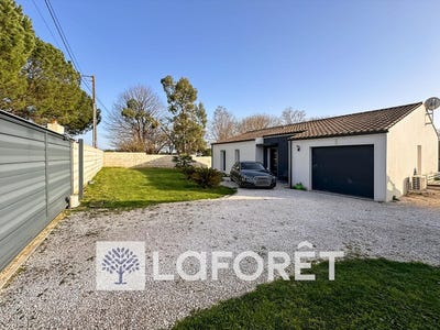 /international/fr/gemozac-charente-310103616626/