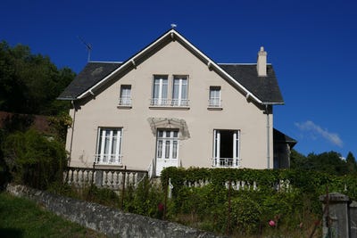 /international/fr/ydes-auvergne-310099287840/?lang=pt