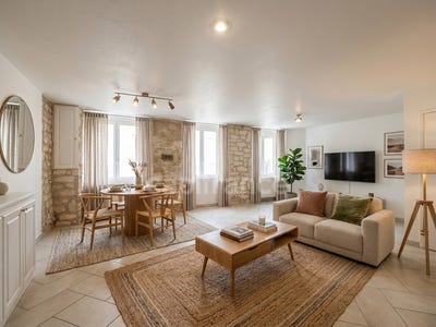 /international/fr/chalon-sur-saone-burgundy-310119928203/