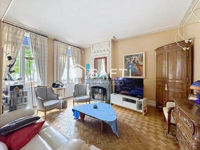 /international/fr/castillon-la-bataille-aquitaine-310108136962/