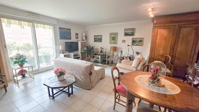 /international/fr/hyeres-provence-alpes-cote-d-azur-310100993307/