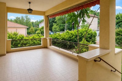 /international/fr/oullins-rhone-310108866284/?lang=de