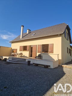 /international/fr/saint-cyr-les-champagnes-aquitaine-310106604748/
