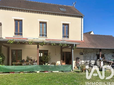 /international/fr/nargis-centre-val-de-loire-310107578669/