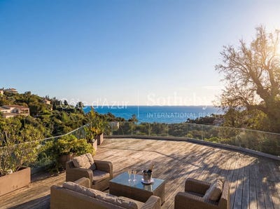 /international/fr/les-issambres-provence-alpes-cote-d-azur-310108632247/