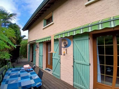 /international/fr/charlieu-centre-val-de-loire-310108870253/