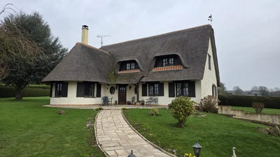 /international/fr/milly-sur-therain-picardie-310106779972/