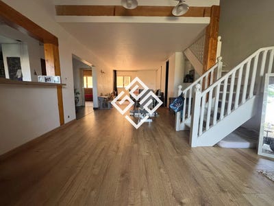 /international/fr/ouveillan-languedoc-roussillon-310101019053/